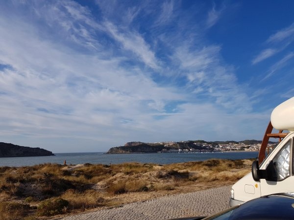 Parque de Campismo Baía Azul — Karavan Sitesi in São Martinho do Porto