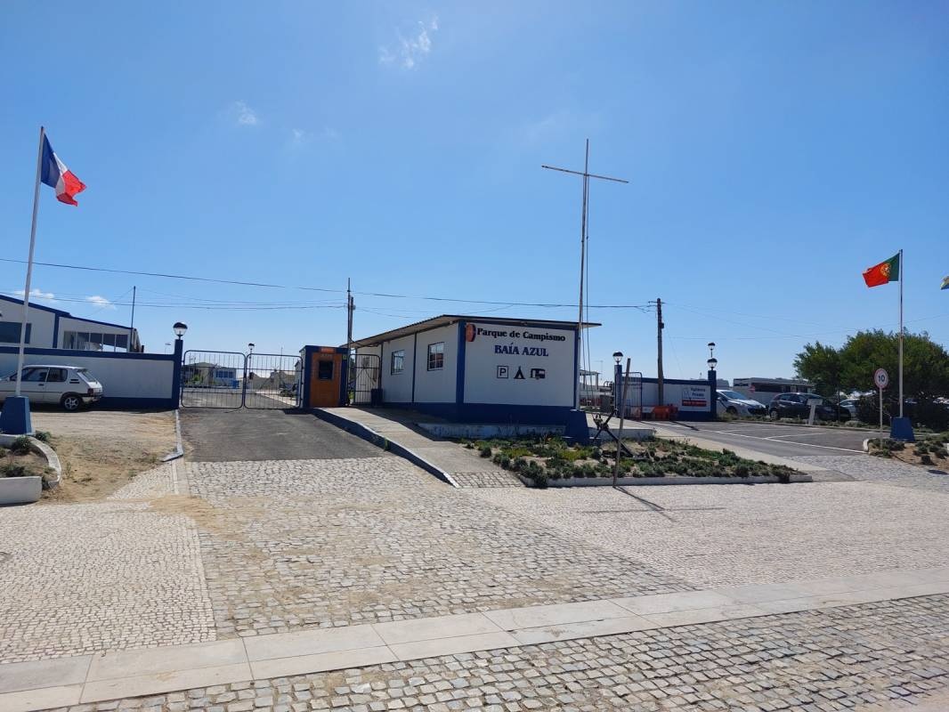 Parque de Campismo Baía Azul — Stellplatz in São Martinho do Porto