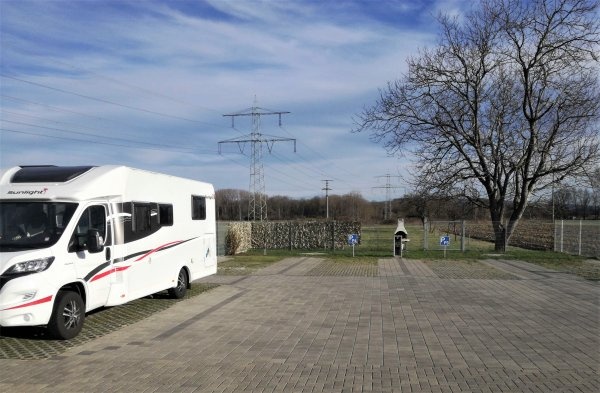 Stellplatz P-Gutenau — Ställplats in Efringen-Kirchen