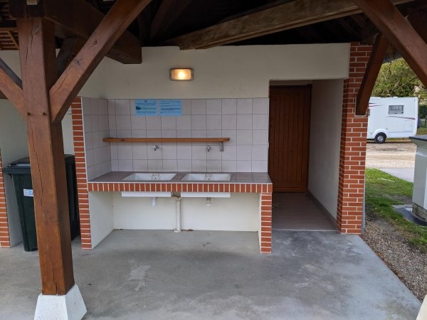 Stellplatze Tour-en-Sologne — Camperplaats in Tour-en-Sologne