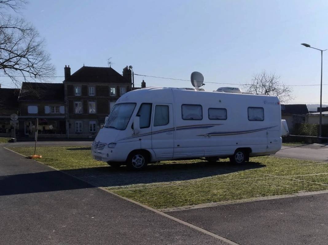 Stellplatz Vouziers — Area di sosta in Vouziers