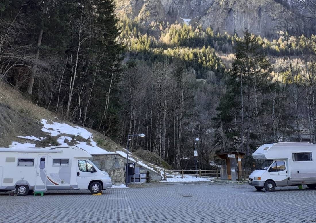 Area Sosta Camper Pre Saint Didier — Campervan Site in  Pré-Saint-Didier AO
