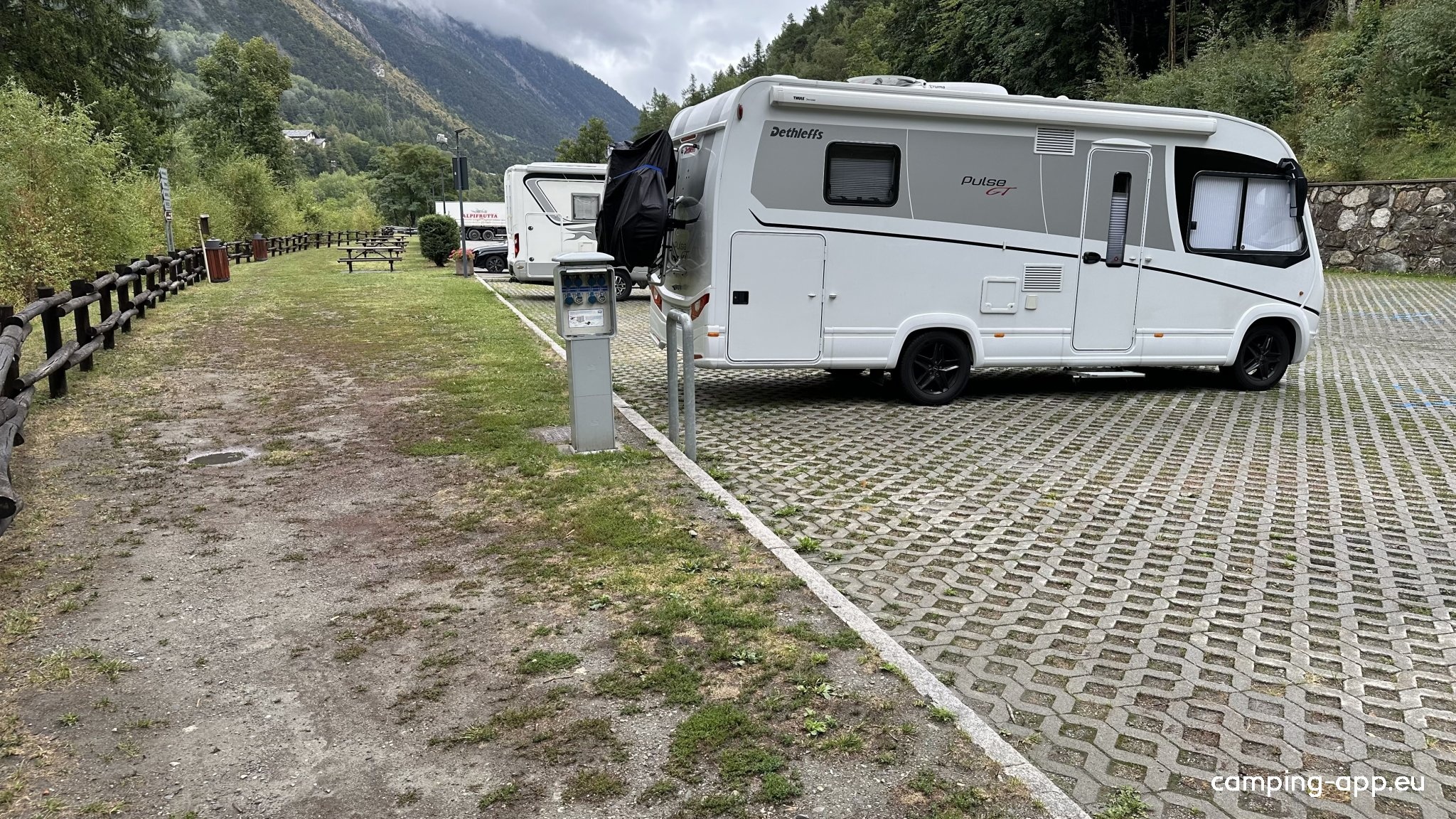 Stellplatz Pre Saint Didier — Area Autocaravanas in  Pré-Saint-Didier AO