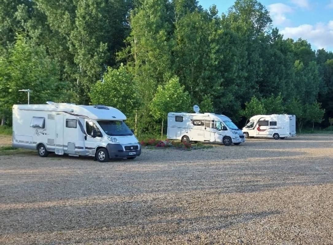 Stellplatz Pontlevoy — Karavan Sitesi in Pontlevoy