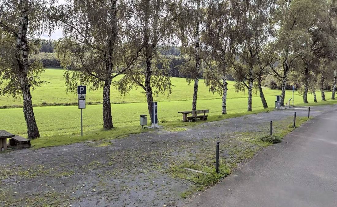 Wohnmobilstellplatz am Freibad Rudersberg — Karavan Sitesi in Rudersberg