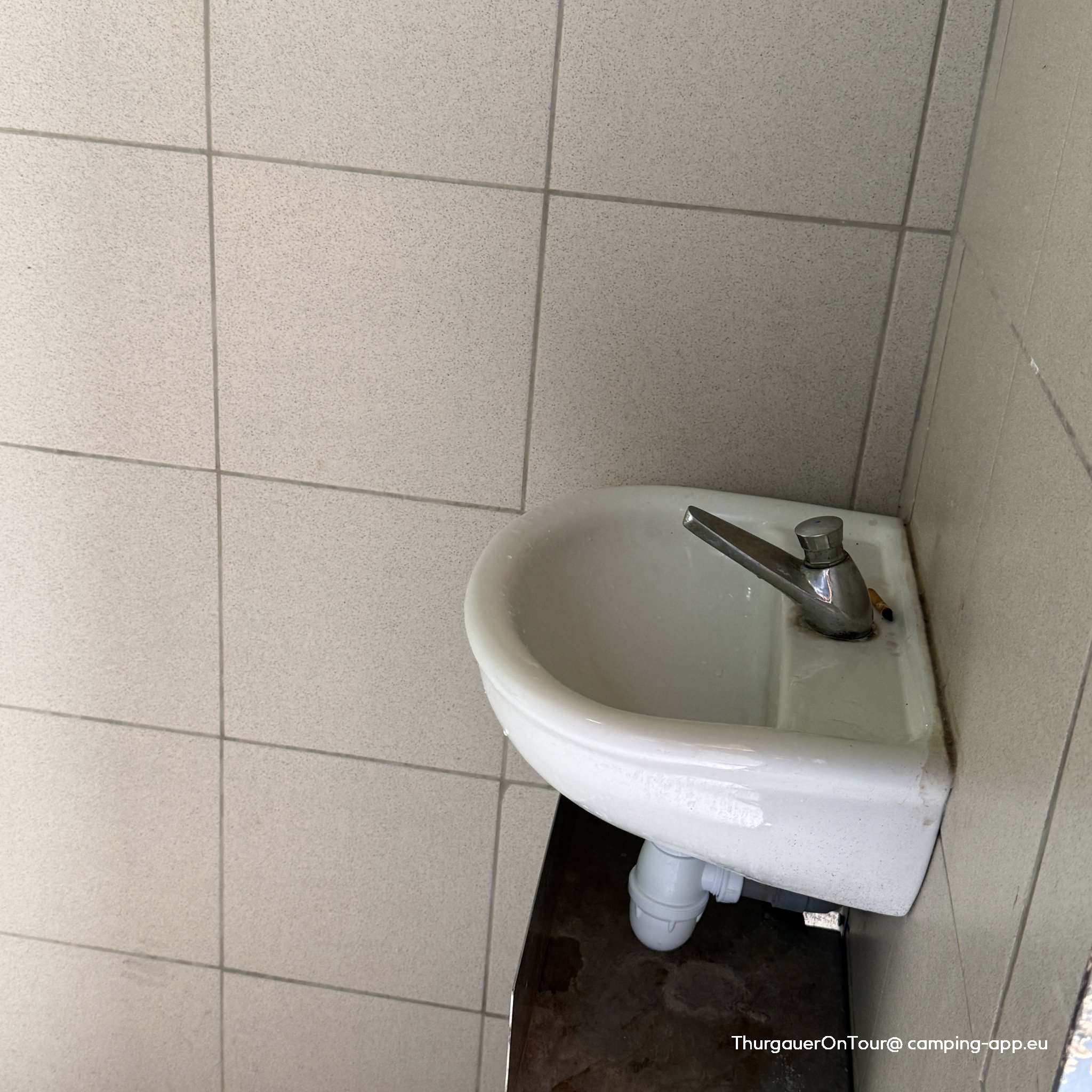 Aire de camping car Boulieu-lès-Annonay — Foto 2