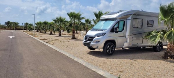 Los Alcázares Area Autocaravanas — Photo 3