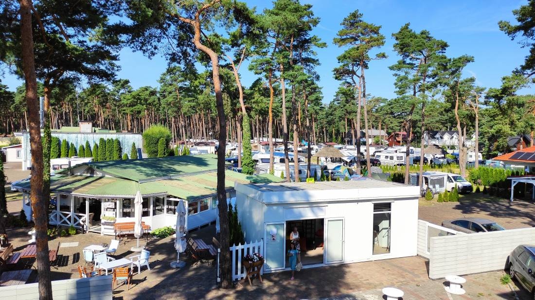 Camping Biały Dom — Kamp yeri in Dziwnówek