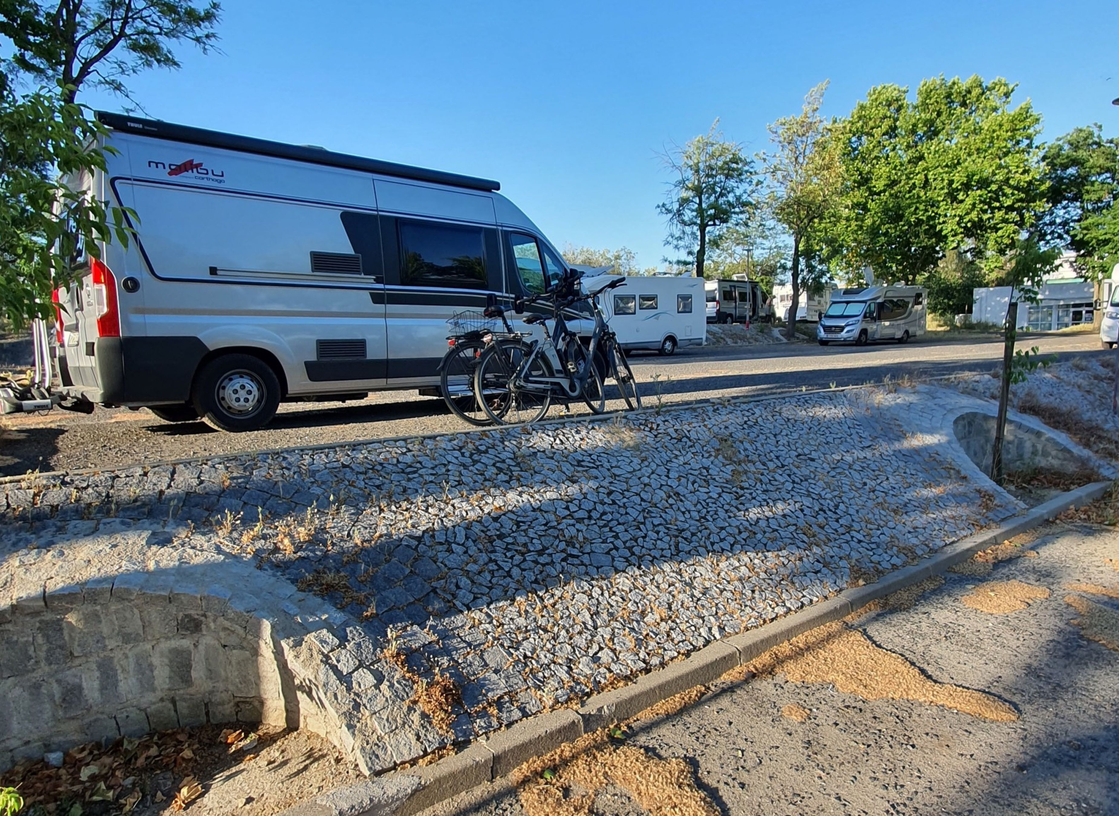 SAMUEL PEREIRA — Karavan Sitesi in Évora