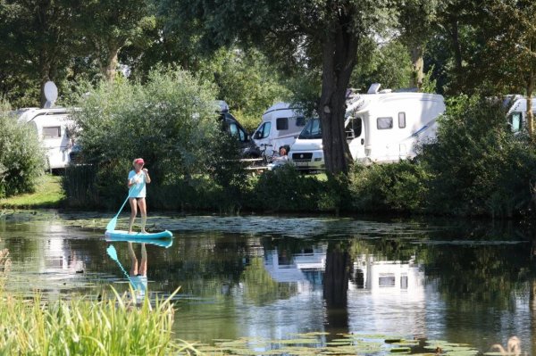 Camper-camping Molkwerum — Foto 2