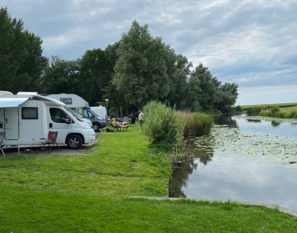 Camper-camping Molkwerum — Foto 5