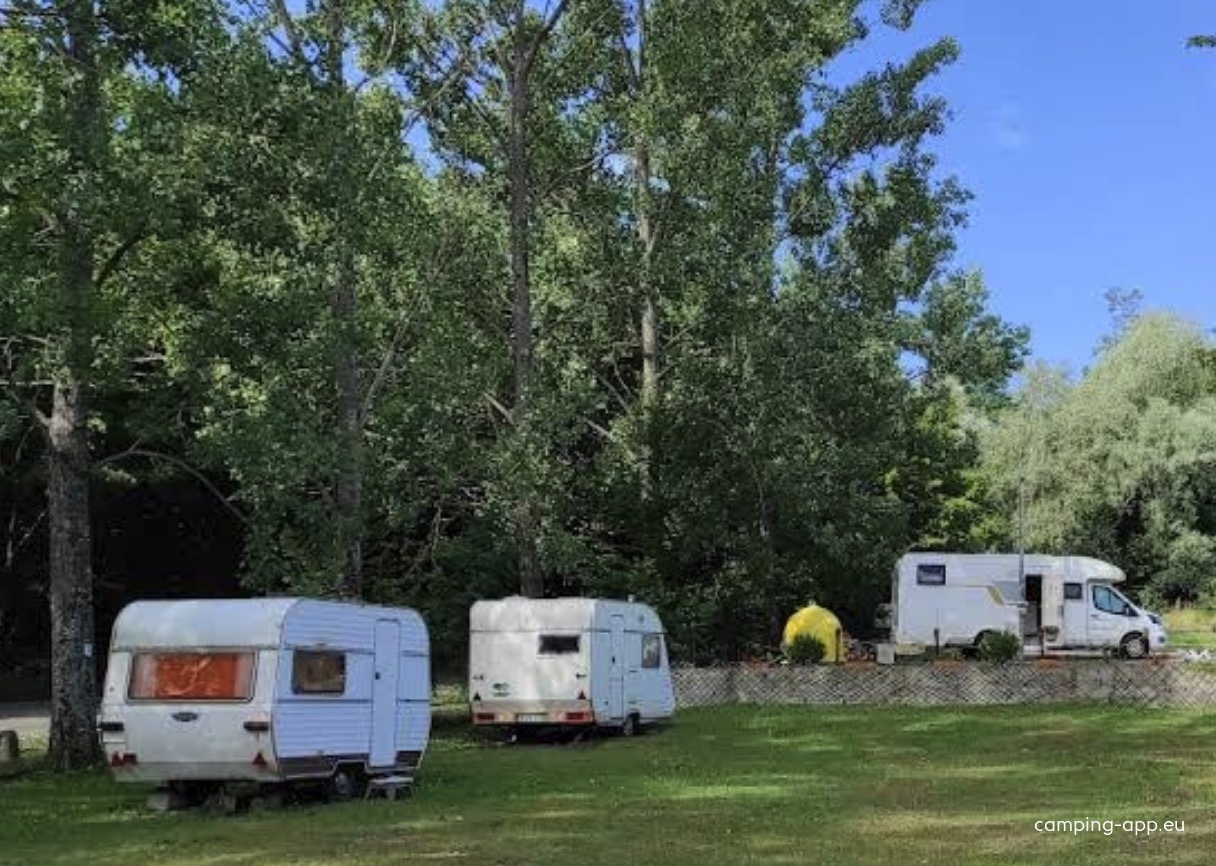 Camping Dragoske — Campingplass in Burluși