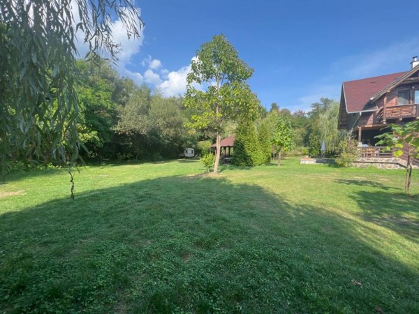 Camping Perla Lacului