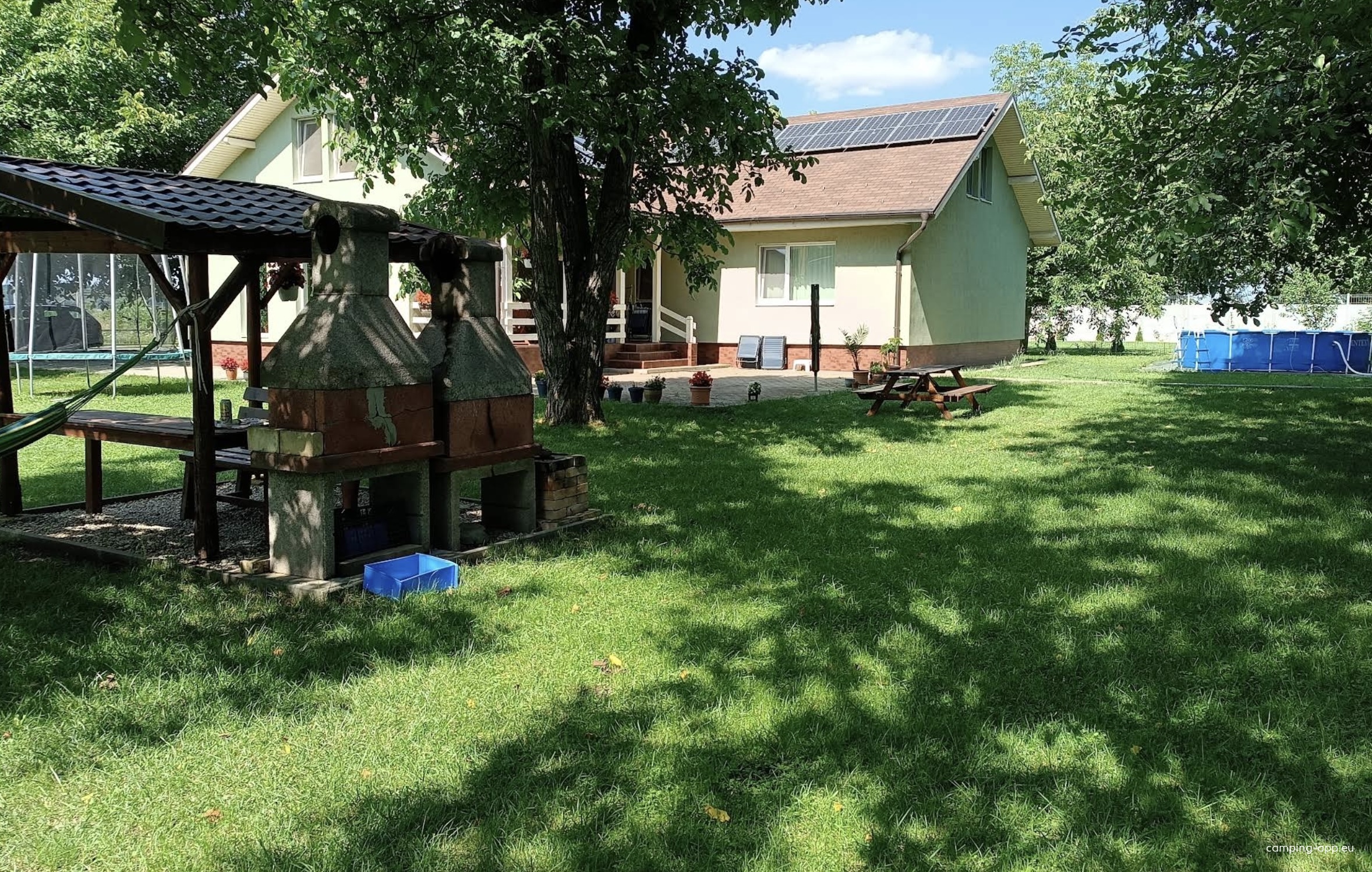 Camping De Oude Walnoot — Kemping in Mihai Viteazu