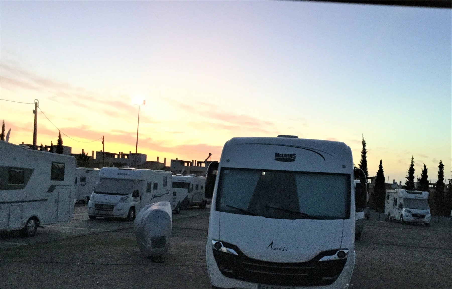 Parque de Autocaravanas — Sp. parking dla kamperów in Quarteira