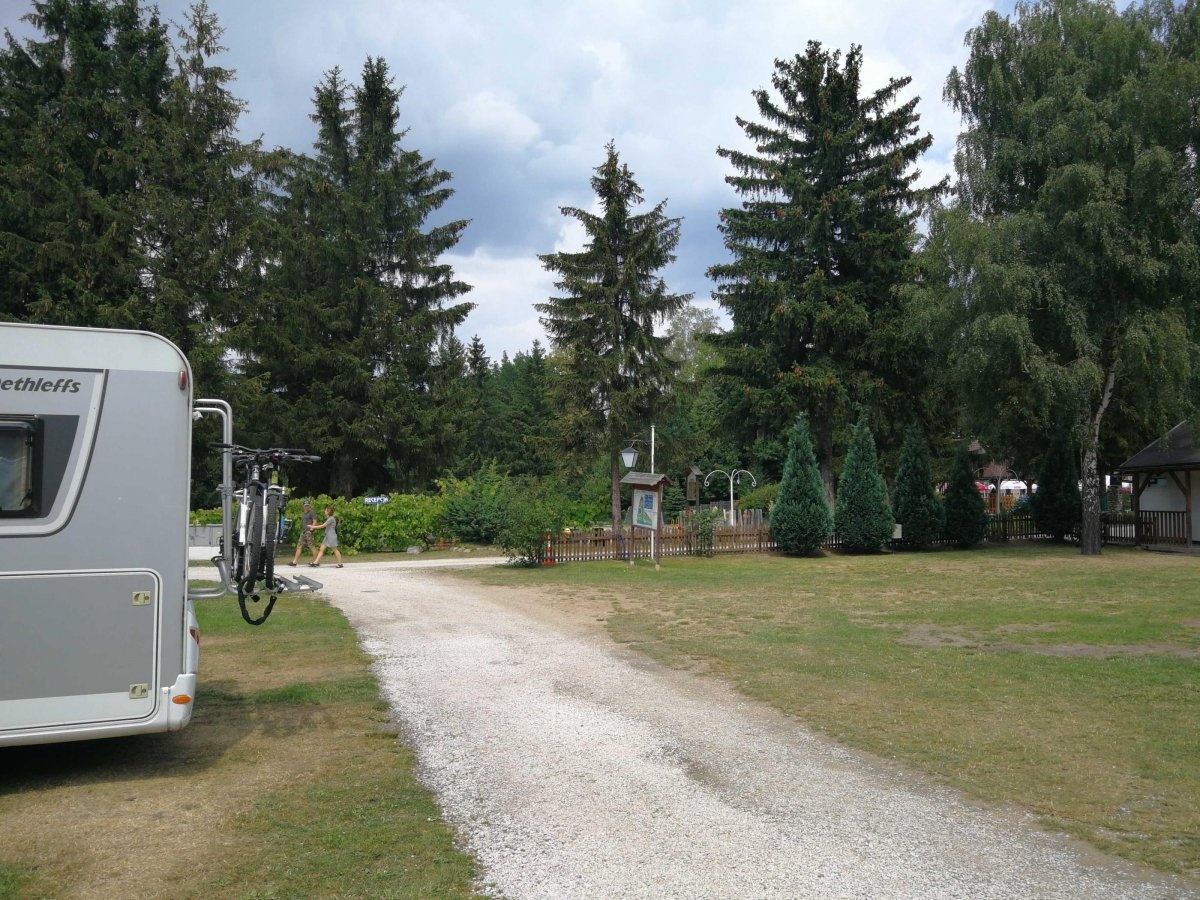 Wiśniowa Polana Camping — Campingplass in Miłków