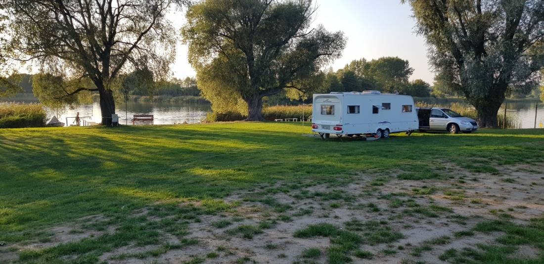 Pod Lipami — Camping in Waliszewo