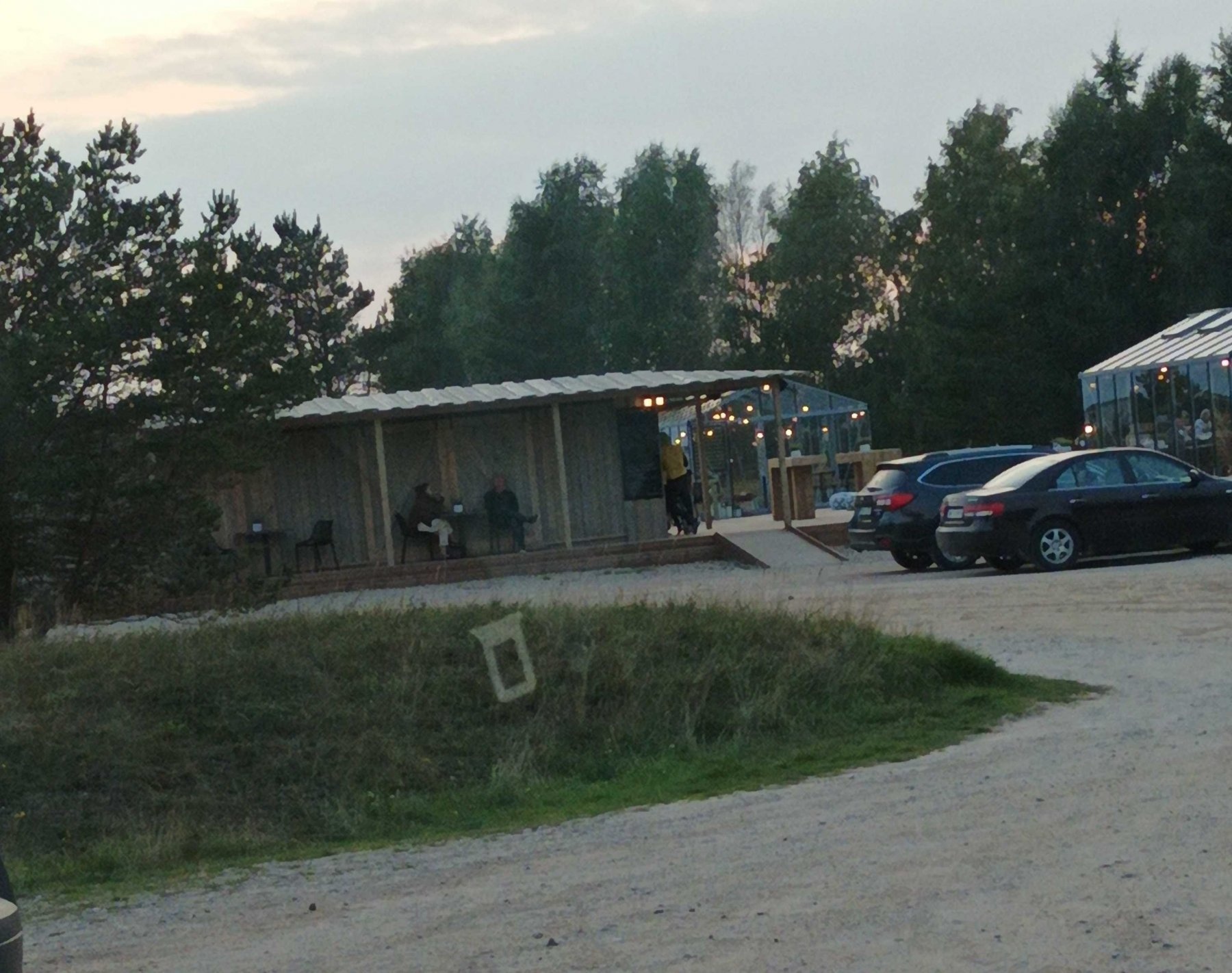 Pāvilostas Skata Tornis — Übernachtungsparkplatz / SP ohne Service in Pāvilosta