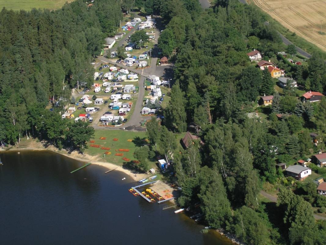 Camping Dřenice — Sítio de acampamento in Cheb