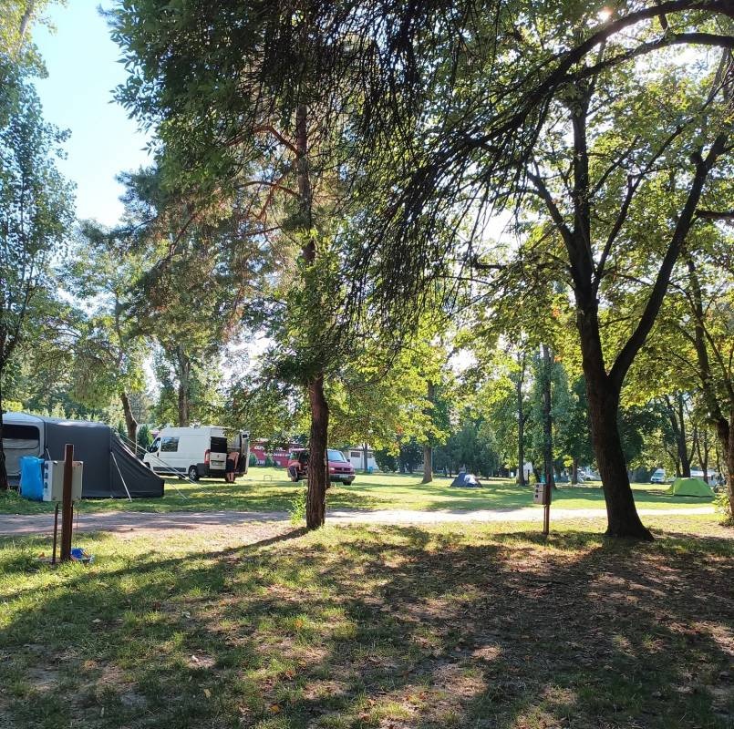 Camping Zlaté piesky — Kamp yeri in Bratislava-Ružinov