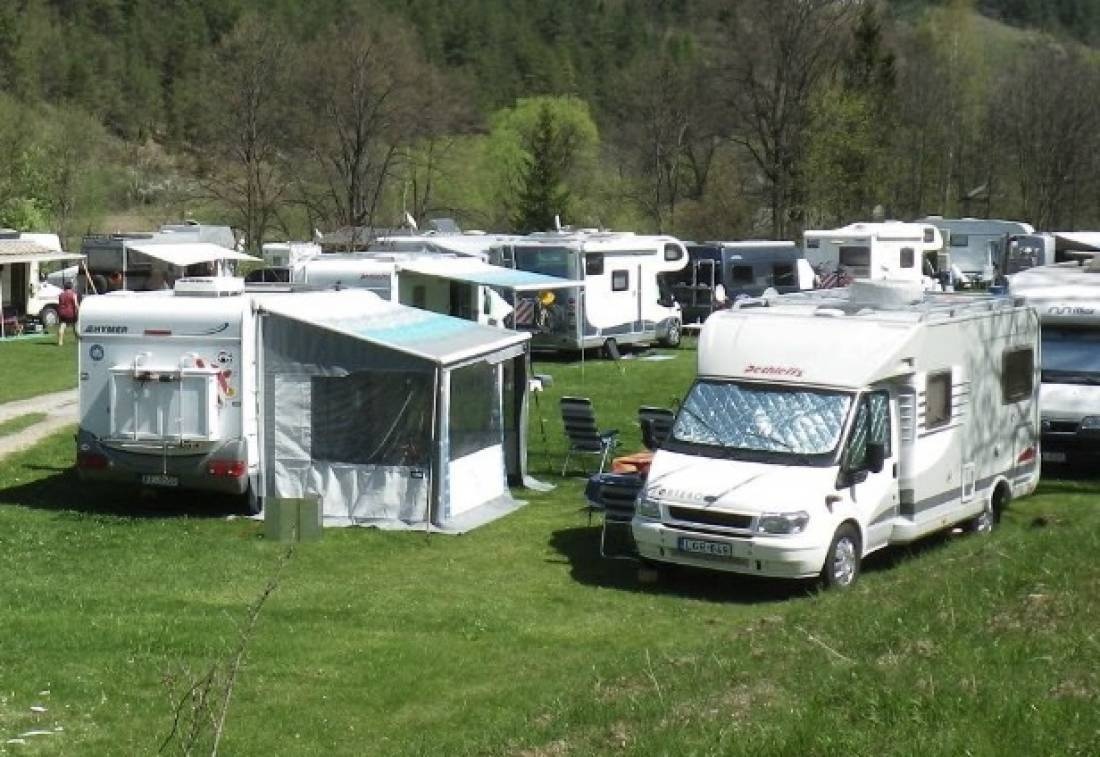Camp Goralský dvor — Campingplats in Haligovce