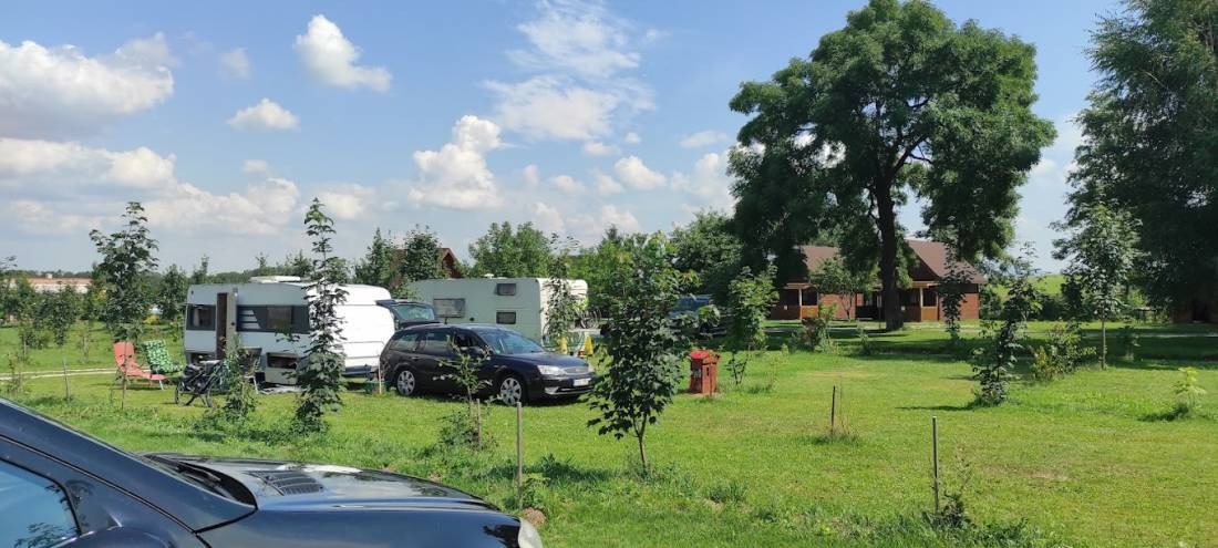 Kemp Červenka — 露营地 in Javorník