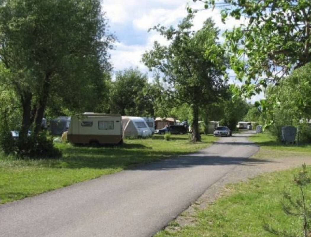 Autokemp Vikletice — Camping in Chbany
