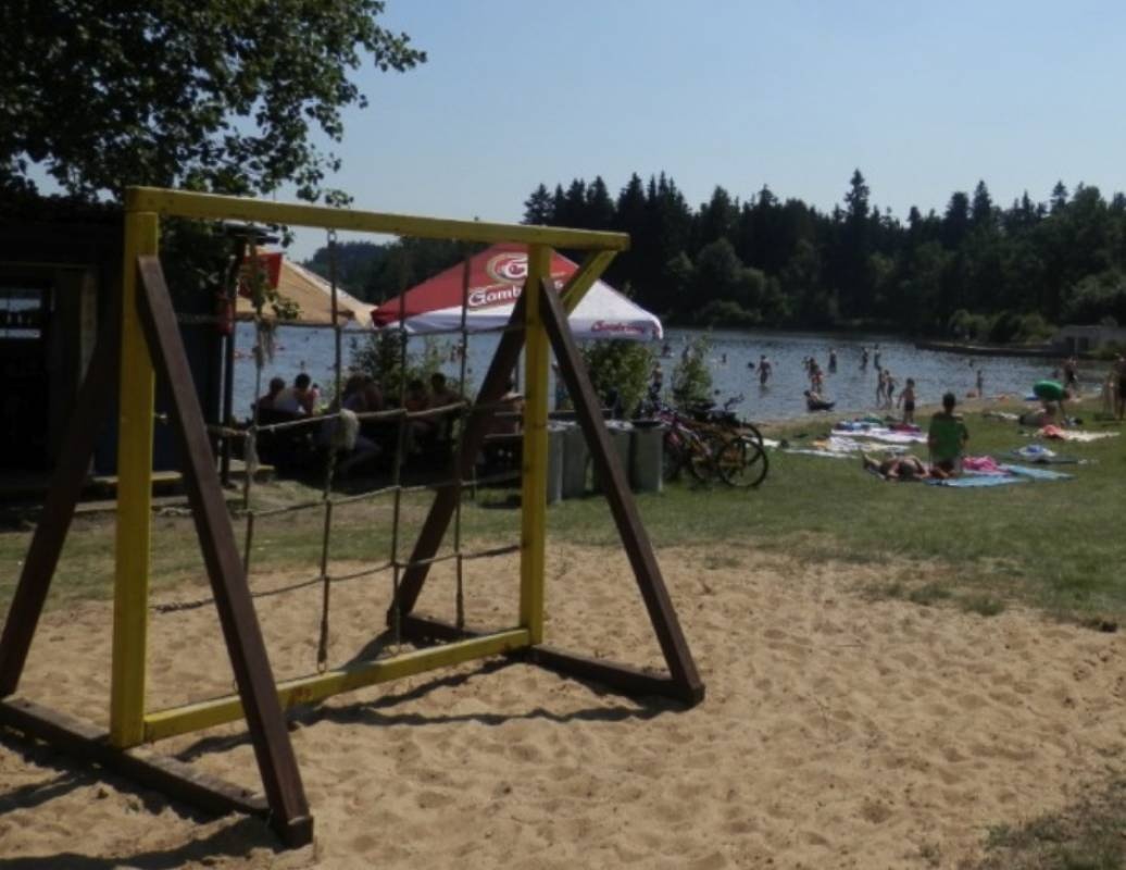 Autokempink Osika — Kamp yeri in Nová Bystřice