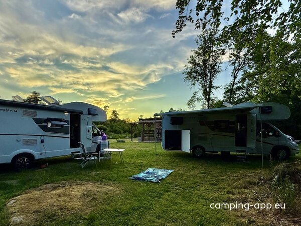 Camp Vážka