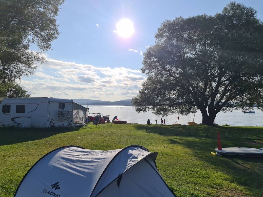 Kemp Jestřábí I — 露营地 in Černá v Pošumaví