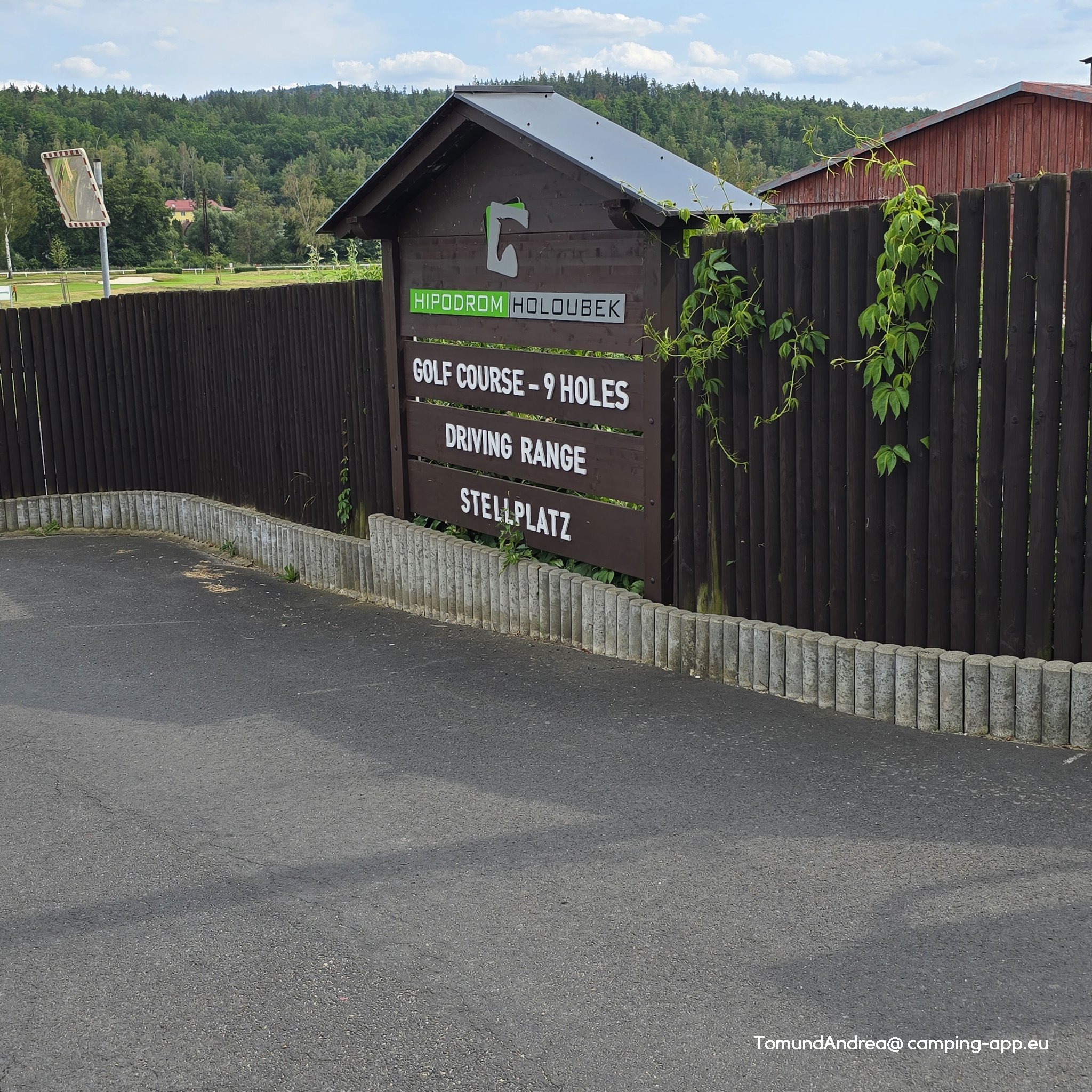 Hipodrom Holoubek — Foto 2