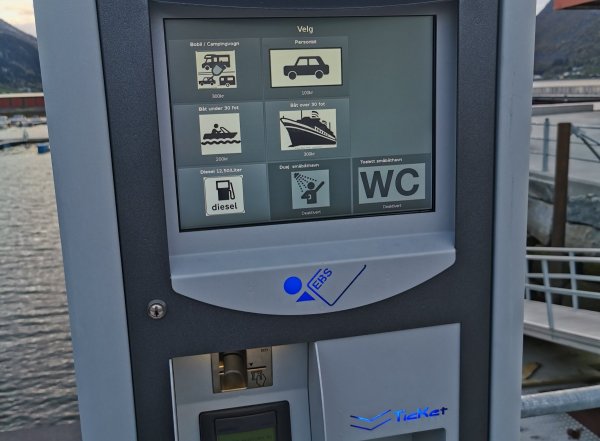 Nordfjordeid Bobilplass — Photo 2