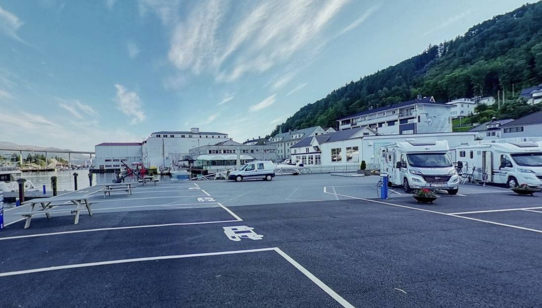 Måløy Bobilparkering — Camperplads in Måløy