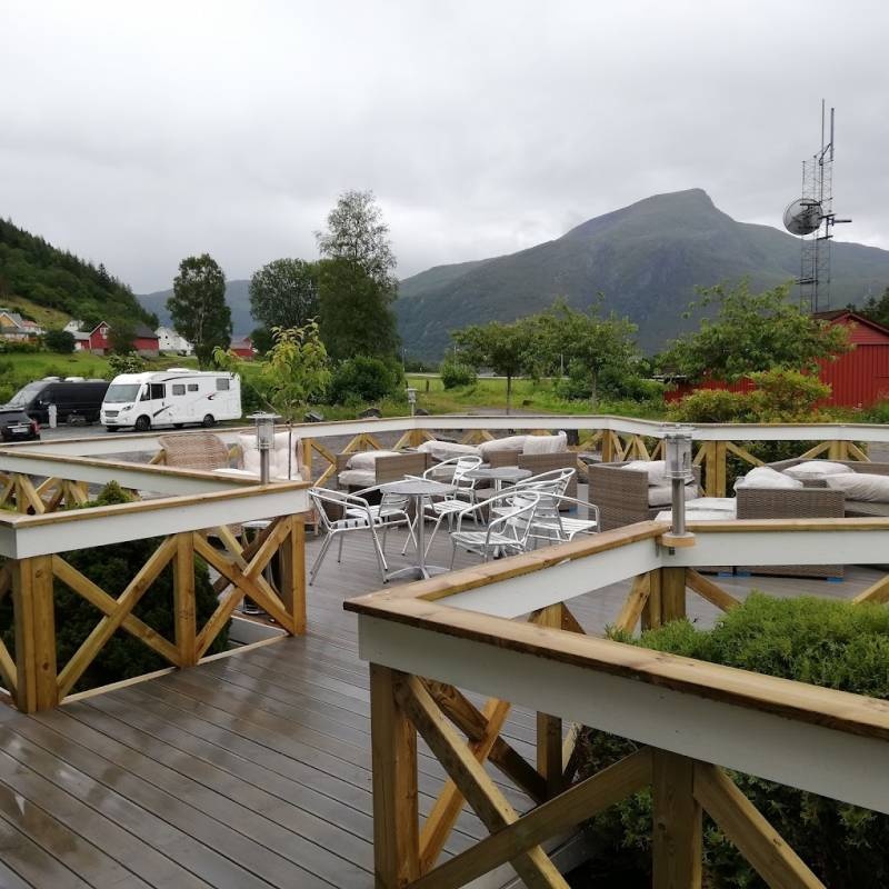 Selje Camp og Hyttesenter — Camping Site in Selje