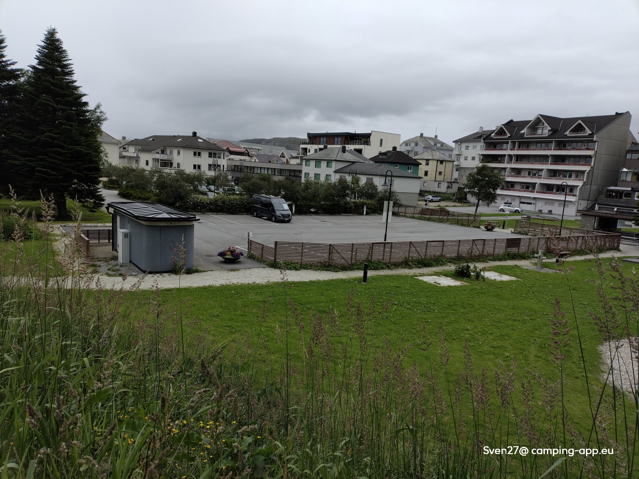 Fosnavåg Bubilparkering — Foto 6