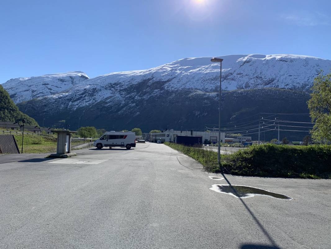 Sunndalsøra Bobilplass — Camperplads in Tredalen