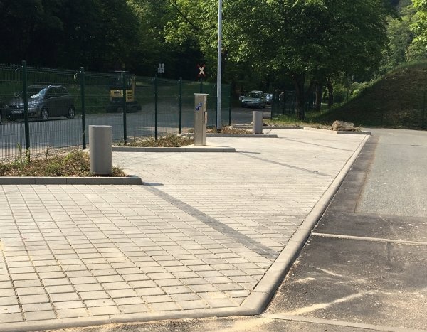 Stellplatz Freizeitzentrum Hains — Aire camping car in Freital - Cossmannsdorf