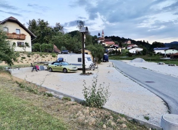 Bee Happy- Camper stop & Farmstay — Photo 4