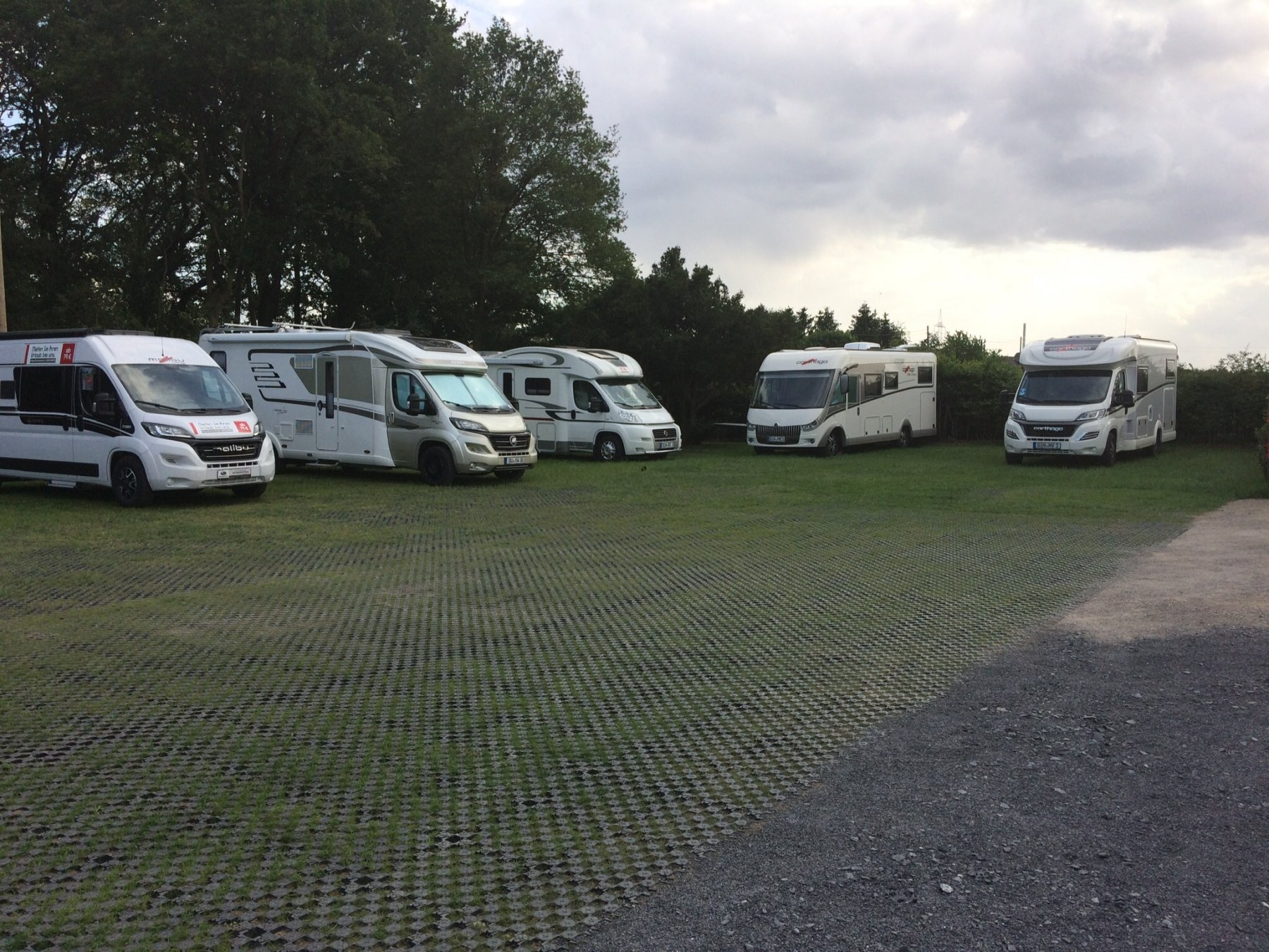 WoMoPark Niederrhein — Aire camping car in Dinslaken