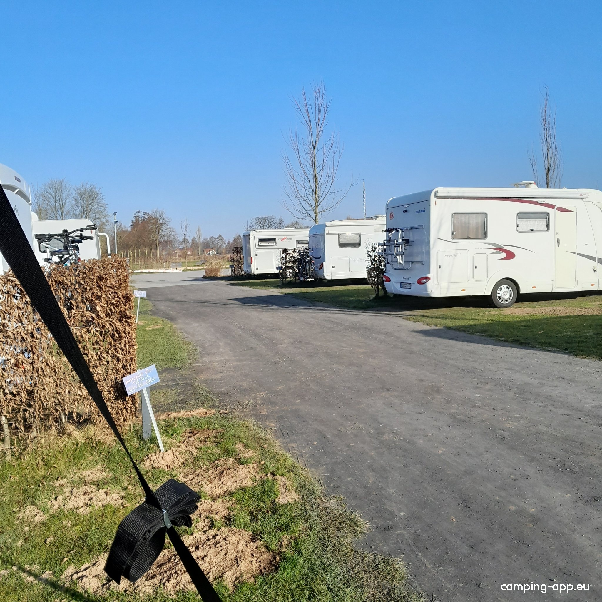 Wohnmobilhafen Tiemanns Hof — Campervan Site in Lembruch