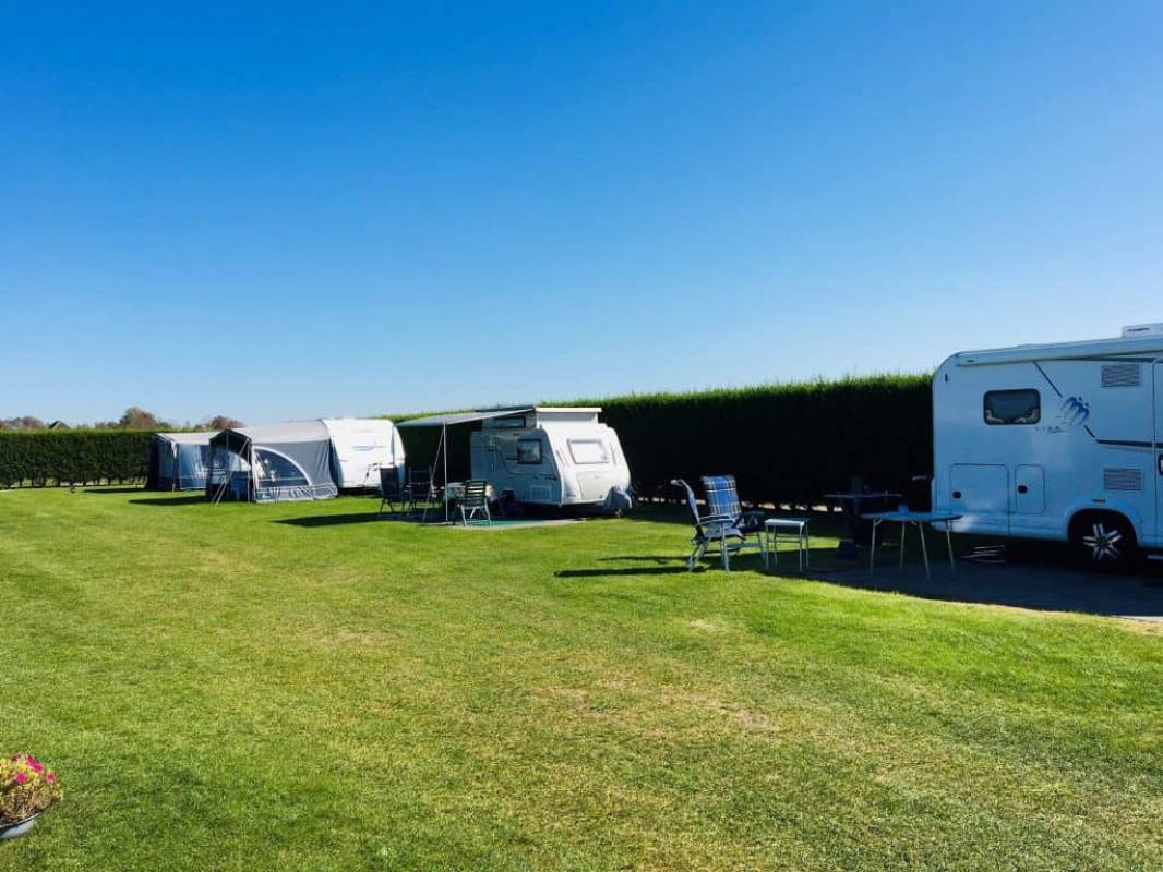 Het Zonnige Veld — Campingplatz in Castricum