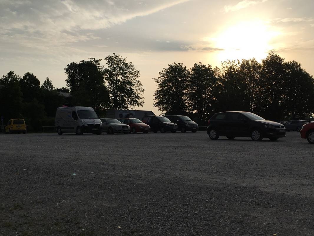 P6 Festplatz — Sp. parking dla kamperów in Murnau am Staffelsee