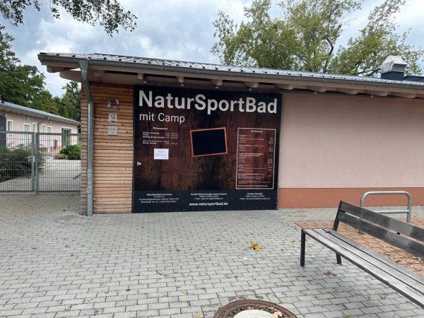 Stellplatz am NaturSportBad — Photo 2