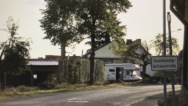 Wohnmobilstellplatz Alte Schreinerei Malsfeld-Elfershausen Wilfried — Ställplats in Malsfeld