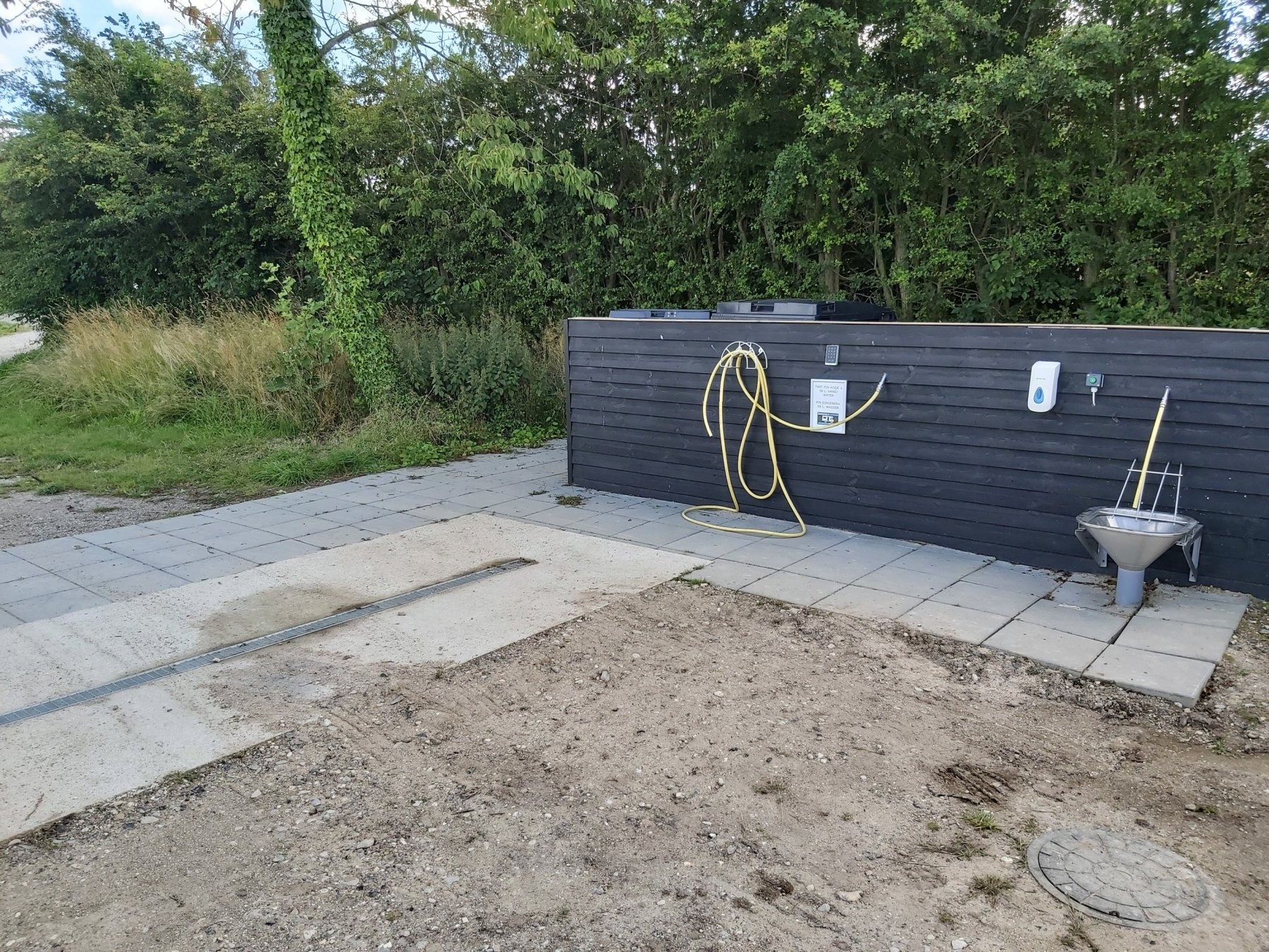 Bandholm Strand Wohnmobilstellplatz — Area di sosta in Bandholm