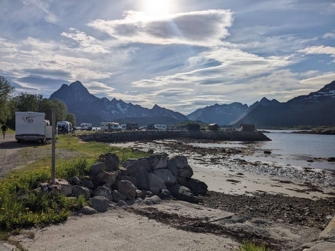 Skårungen Camping — Area da campeggio in Ørsvåg
