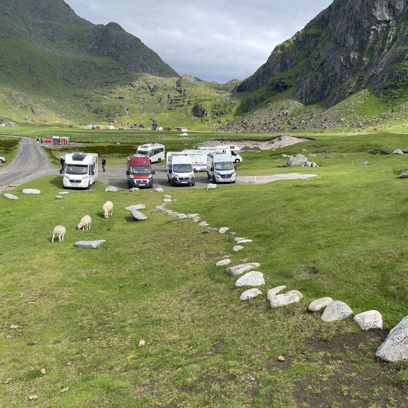 Stellplatz Uttakleiv — Sítio para autocaravanas in Uttakleiv