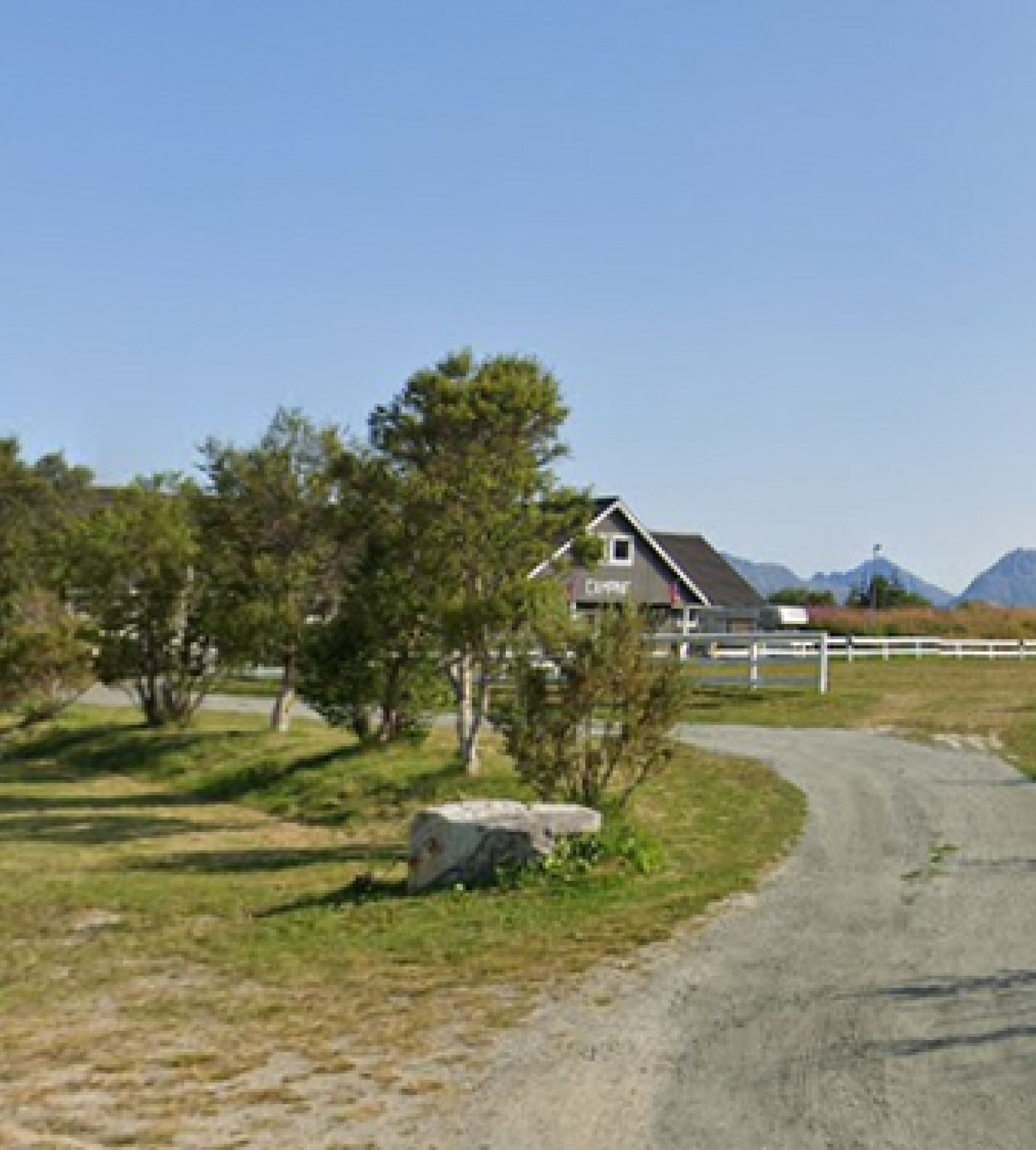 Åkeroya Camping — Area da campeggio in Dønna