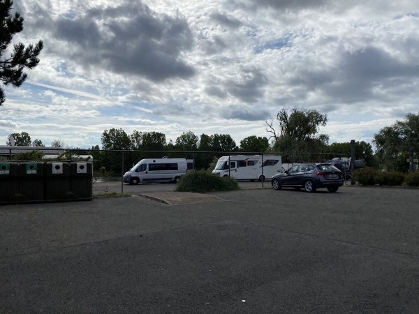 Aire de Camping-Car Tournus — Photo 2