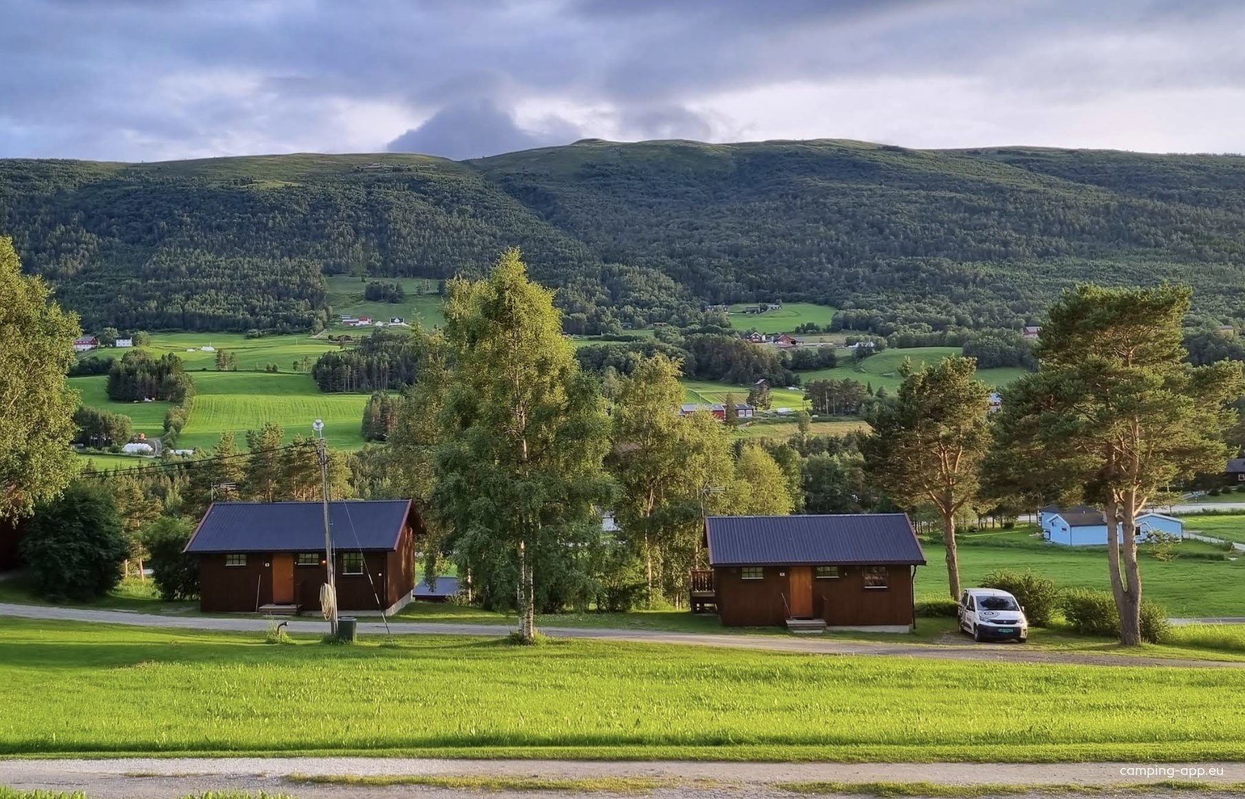 Faksfall Camping — Sítio de acampamento in Dombås